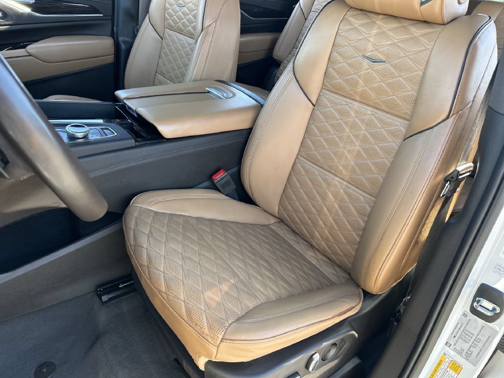 Used 2022 Cadillac Escalade ESV Sport w/ Touring Package AWD/4WD image 20
