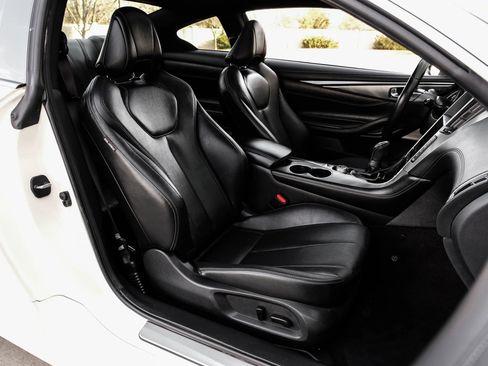 Used 2017 INFINITI Q60 3.0t w/ Premium Plus Package 3.0T image 40