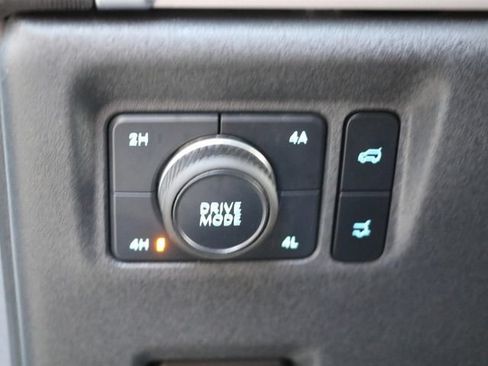 Used 2025 Ford Expedition Max Active AWD/4WD image 31