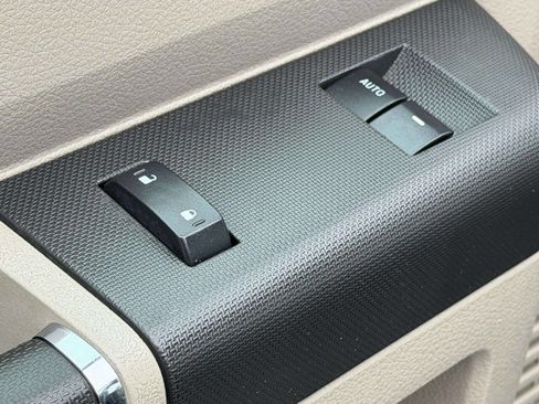 Used 2009 Ford F250 XL image 13