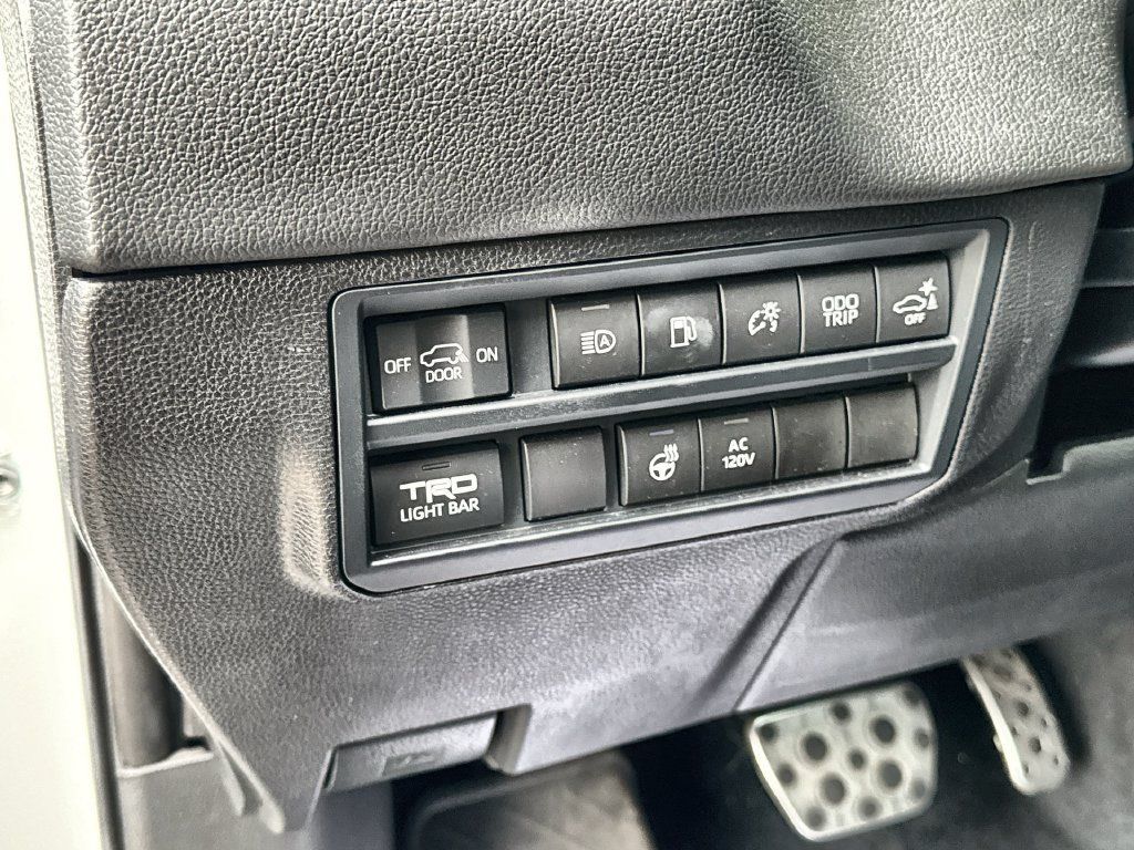 Used 2025 Toyota Sequoia TRD Pro AWD/4WD image 6