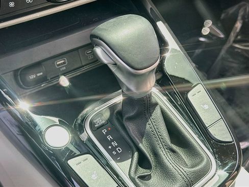 Certified 2024 Kia Soul EX FWD image 17