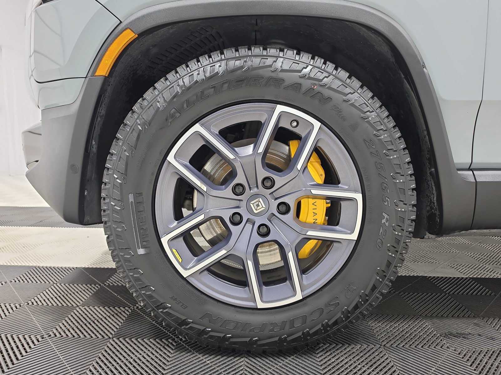 Used 2022 Rivian R1T Launch Edition AWD/4WD image 9