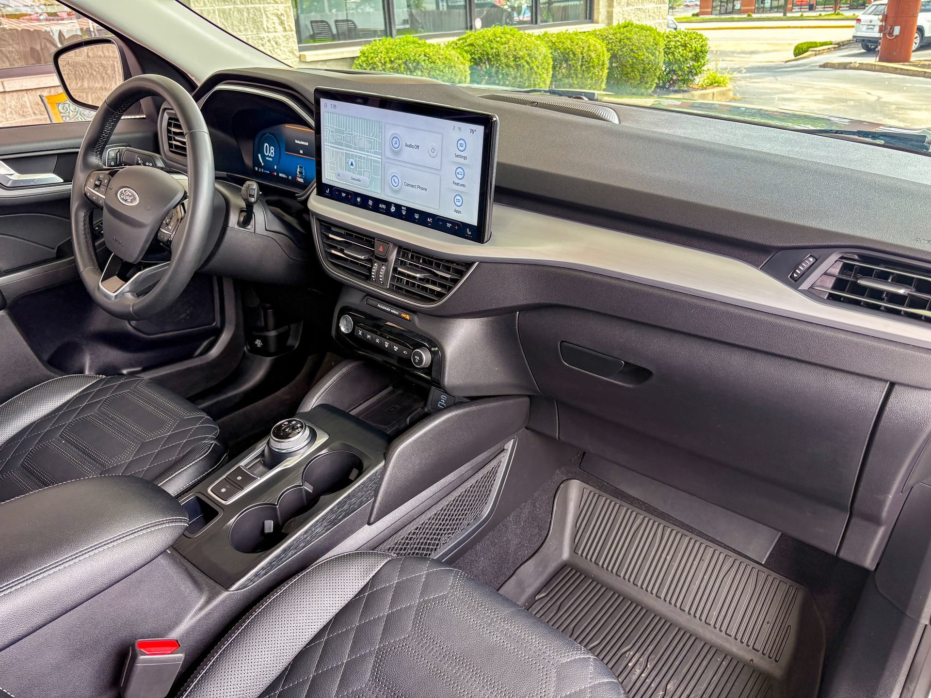 Used 2023 Ford Escape Platinum w/ Premium Technology Package AWD/4WD image 26