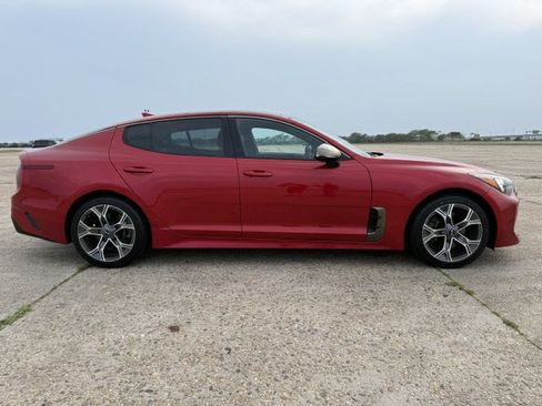 Used 2021 Kia Stinger GT-Line w/ Sun & Sound Package RWD image 7