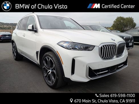 Used 2024 BMW X5 xDrive40i w/ Premium Package image 1
