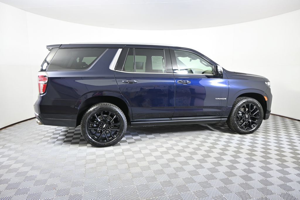 Used 2024 Chevrolet Tahoe Premier w/ Premium Package AWD/4WD image 7