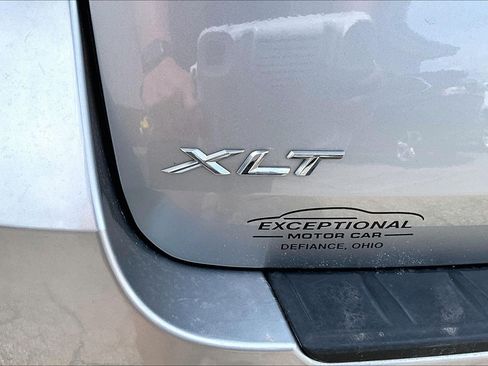 Used 2024 Ford Explorer XLT w/ Equipment Group 202A AWD/4WD image 8