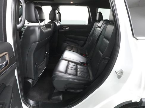 Used 2016 Jeep Grand Cherokee Limited AWD/4WD image 30