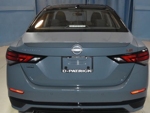 New 2025 Nissan Sentra SR image 22