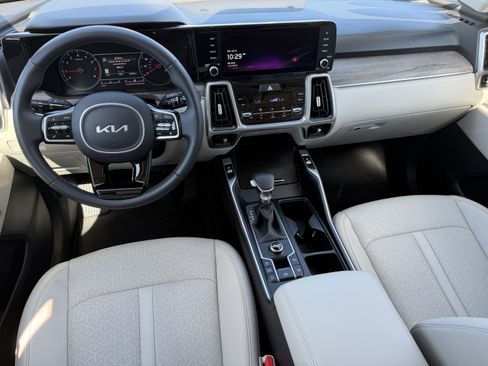 Used 2023 Kia Sorento EX FWD image 14