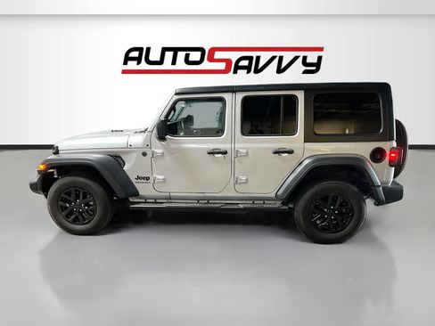 Used 2023 Jeep Wrangler Unlimited Sport AWD/4WD image 4