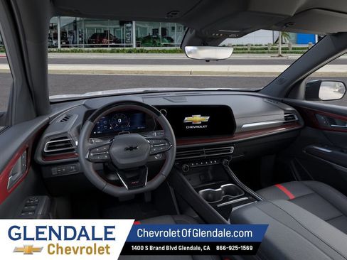 New 2026 Chevrolet Traverse RS w/ LPO, Floor Liner Package FWD image 15