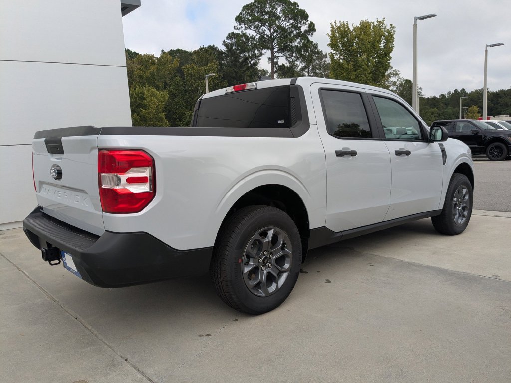 New 2026 Ford Maverick XLT w/ Equipment Group 301A AWD/4WD image 4
