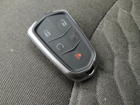 Used 2018 Chevrolet Equinox LT FWD image 32
