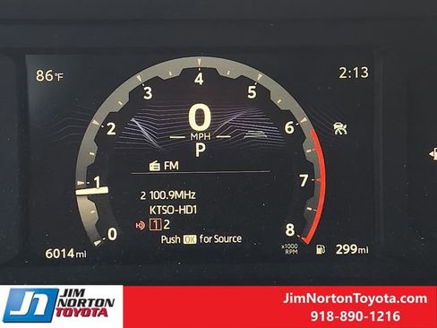 Used 2025 Toyota Tacoma SR5 image 18