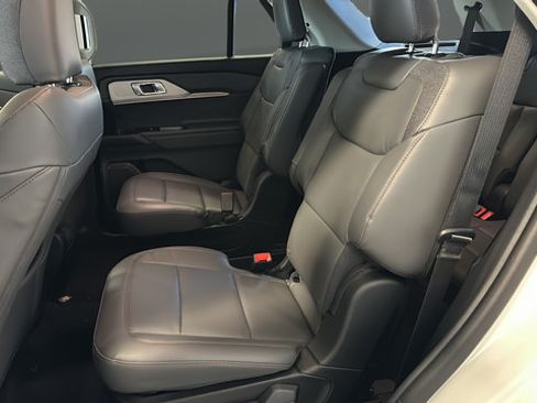 New 2026 Ford Explorer Active w/ Active Comfort Package AWD/4WD image 22