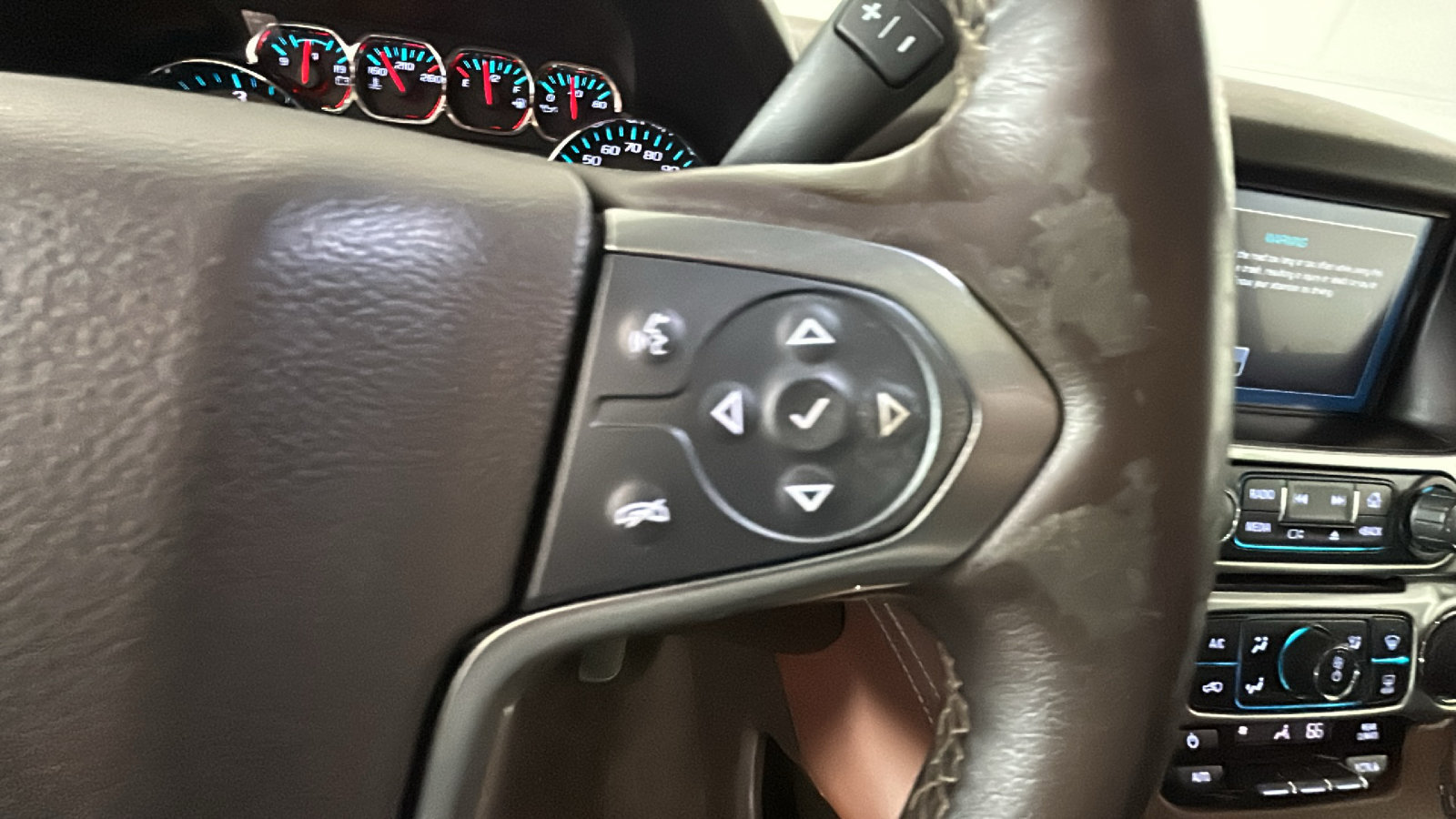 Used 2020 Chevrolet Tahoe Premier AWD/4WD image 21