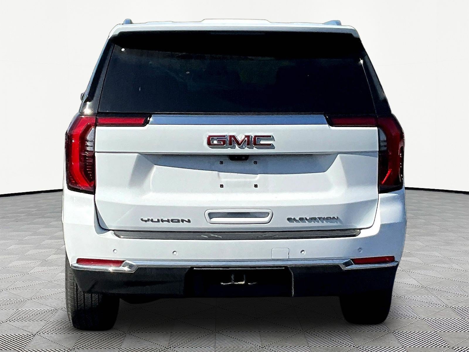 Used 2026 GMC Yukon Elevation w/ Elevation Premium Package AWD/4WD image 5