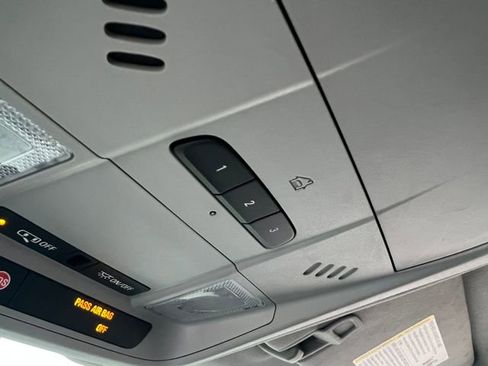 Used 2019 Chevrolet Equinox LT image 26