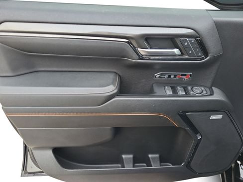 Used 2023 GMC Sierra 1500 AT4 w/ AT4 Premium Package image 9