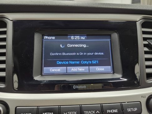 Used 2022 Hyundai Accent SE image 4