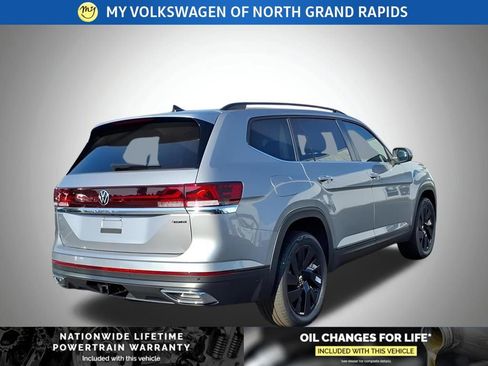 New 2026 Volkswagen Atlas SE image 17