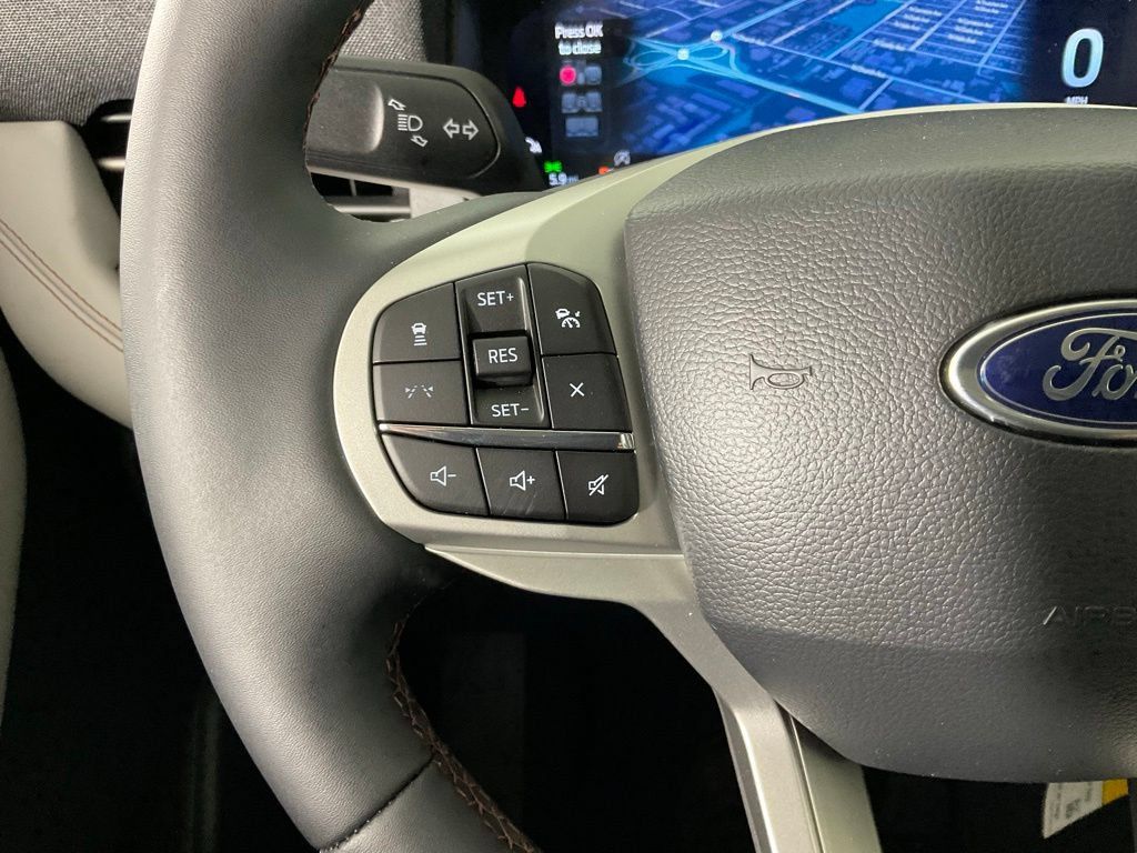 New 2026 Ford Explorer Active w/ Active Comfort Package RWD image 25