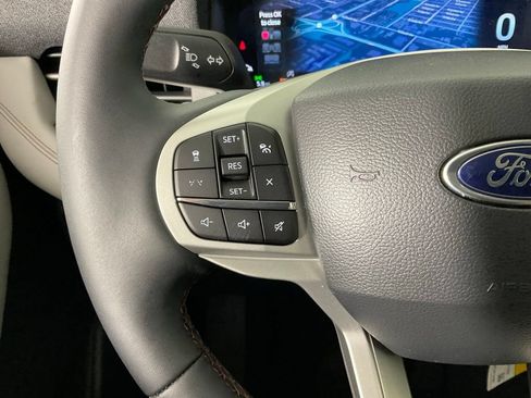New 2026 Ford Explorer Active w/ Active Comfort Package RWD image 25