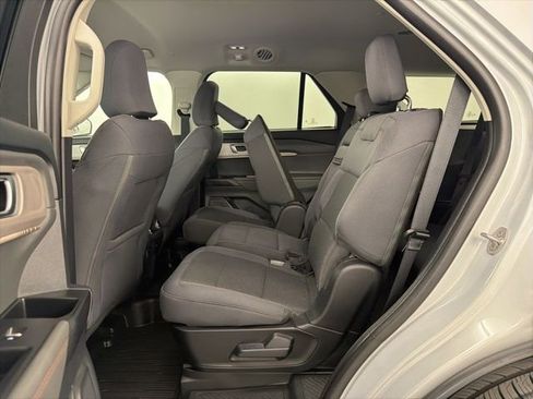 Used 2025 Ford Explorer Active image 16