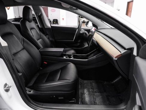 Used 2020 Tesla Model 3 Standard Range Plus image 34