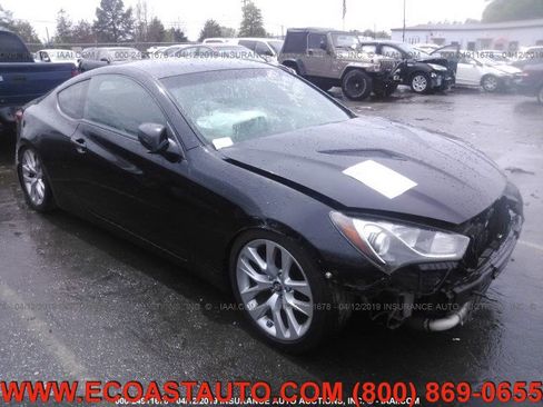 Used 2013 Hyundai Genesis 2.0T image 3