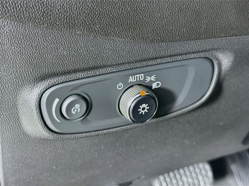 Used 2024 Chevrolet Equinox LT AWD/4WD image 12