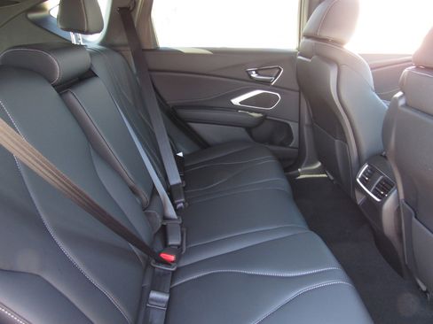 New 2026 Acura RDX SH-AWD image 12