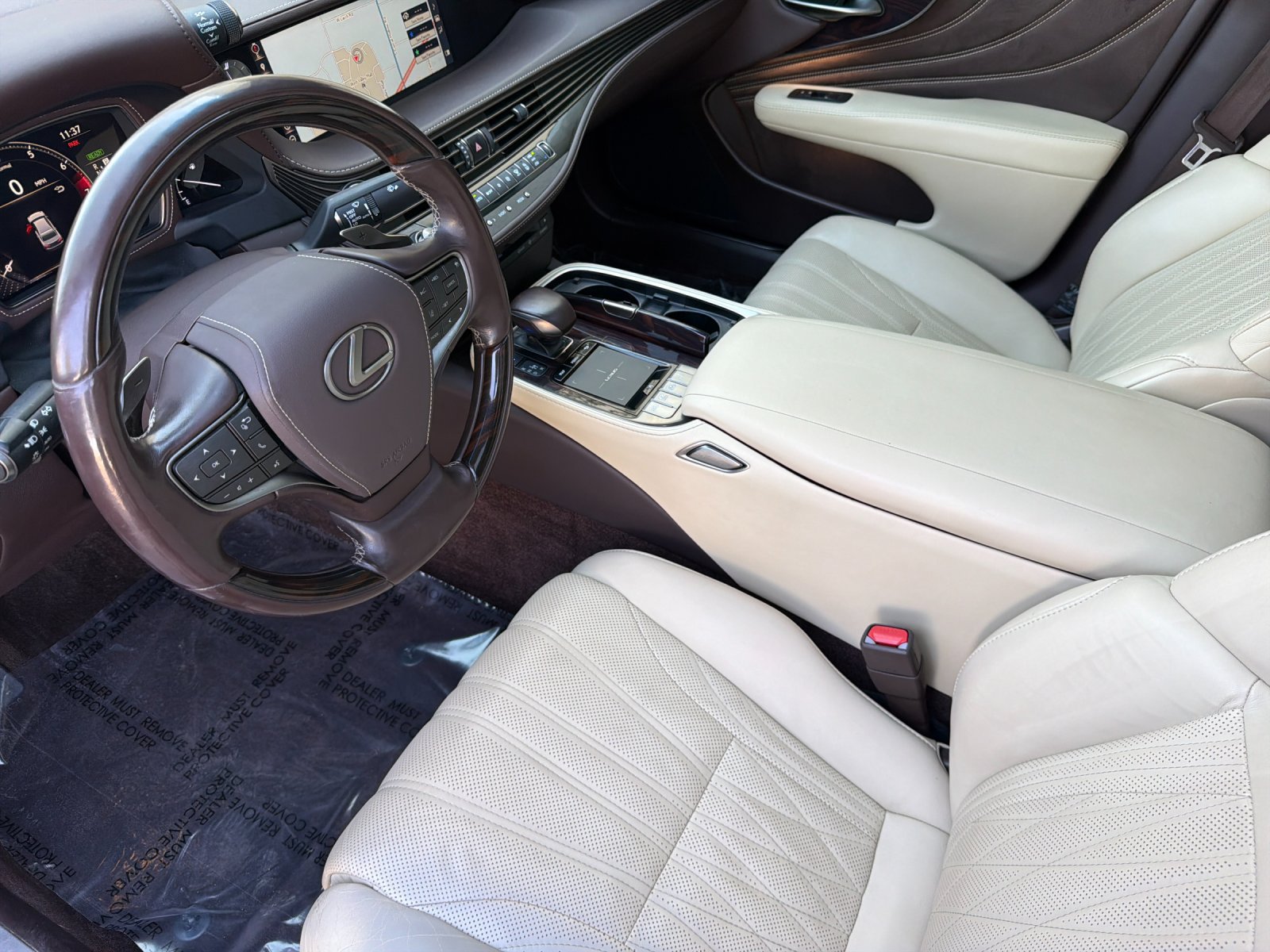 Used 2018 Lexus LS 500h w/ Interior Upgrade Package RWD image 10