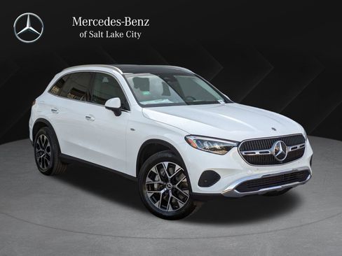New 2025 Mercedes-Benz GLC 350e 4MATIC image 1