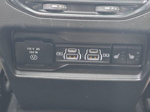 Used 2023 Jeep Grand Cherokee Limited AWD/4WD image 24
