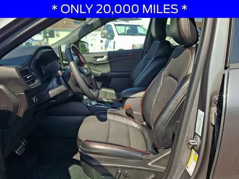 Used 2023 Ford Escape ST-Line w/ Tech Pack #1 AWD/4WD image 13
