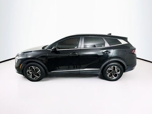 Used 2024 Kia Sportage LX FWD image 4