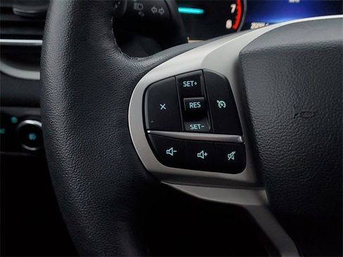 Certified 2023 Ford Explorer XLT w/ Equipment Group 202A image 17