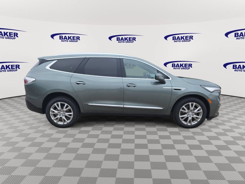 Certified 2023 Buick Enclave Essence w/ Experience Buick Package AWD/4WD image 4