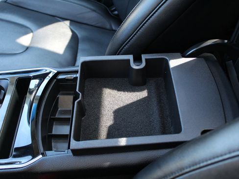 Used 2019 Ford Edge Titanium w/ Equipment Group 301A image 39