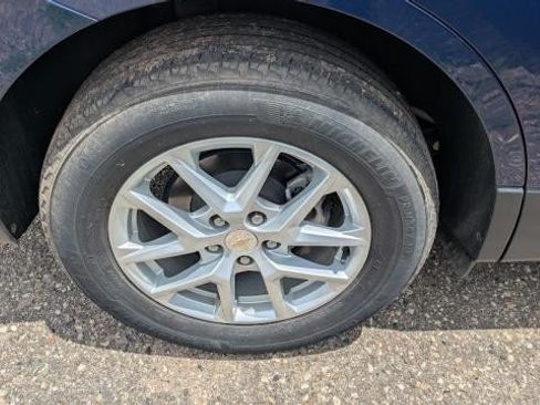 Used 2023 Chevrolet Equinox LT FWD image 25