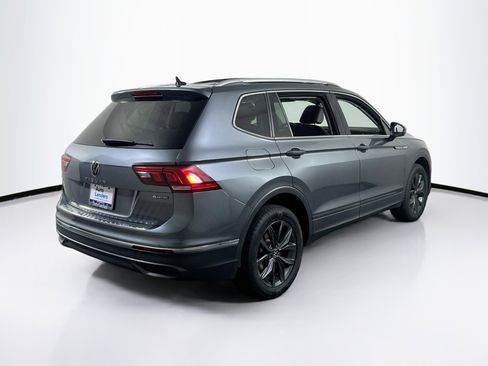 Used 2022 Volkswagen Tiguan SE image 5