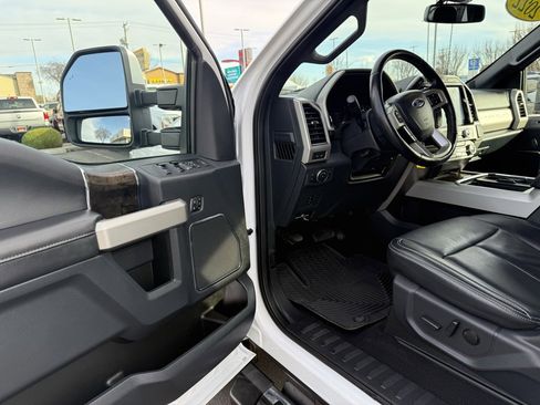 Used 2022 Ford F250 Lariat w/ Lariat Value Package image 6