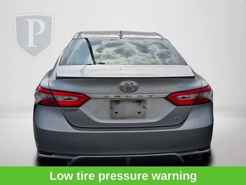 Used 2019 Toyota Camry SE FWD image 8