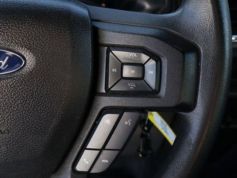 Used 2017 Ford F550 2WD Regular Cab Super Duty image 32