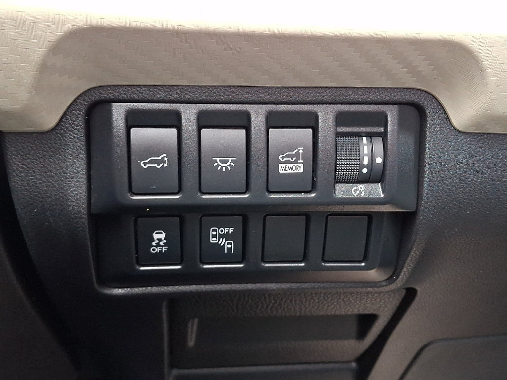 Used 2021 Subaru Ascent Premium w/ Sport Package AWD/4WD image 29