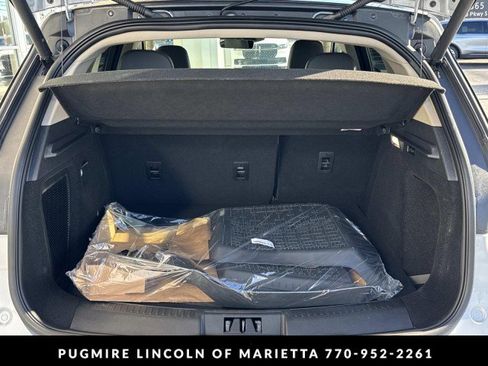 New 2026 Lincoln Corsair Premiere image 18