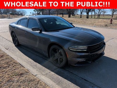Used 2016 Dodge Charger R/T image 1